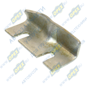 Кронштейн фиксатора рамки заднего стекла МТЗ